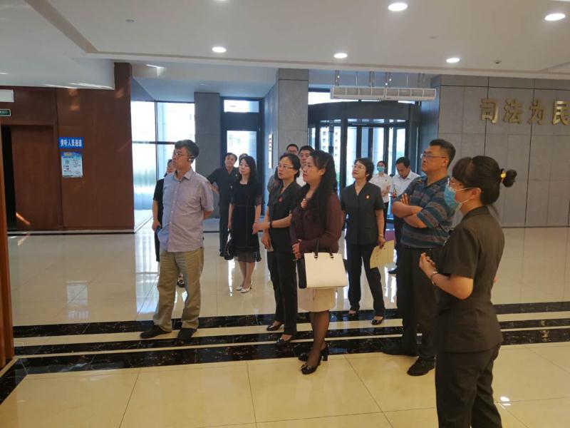 市人大常委会高新区工委对高新区法庭工作情况进行调研