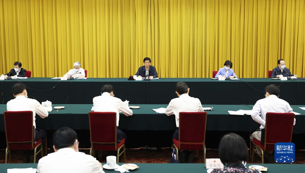 栗战书在噪声污染防治法实施座谈会上强调 回应人民群众对优美环境的新期待 使法律制度成为宁静环境的守护神