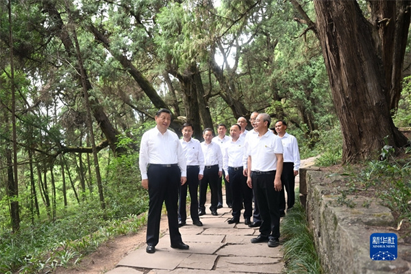 习近平在四川考察时强调 推动新时代治蜀兴川再上新台阶 奋力谱写中国式现代化四川新篇章 返京途中在陕西汉中考察