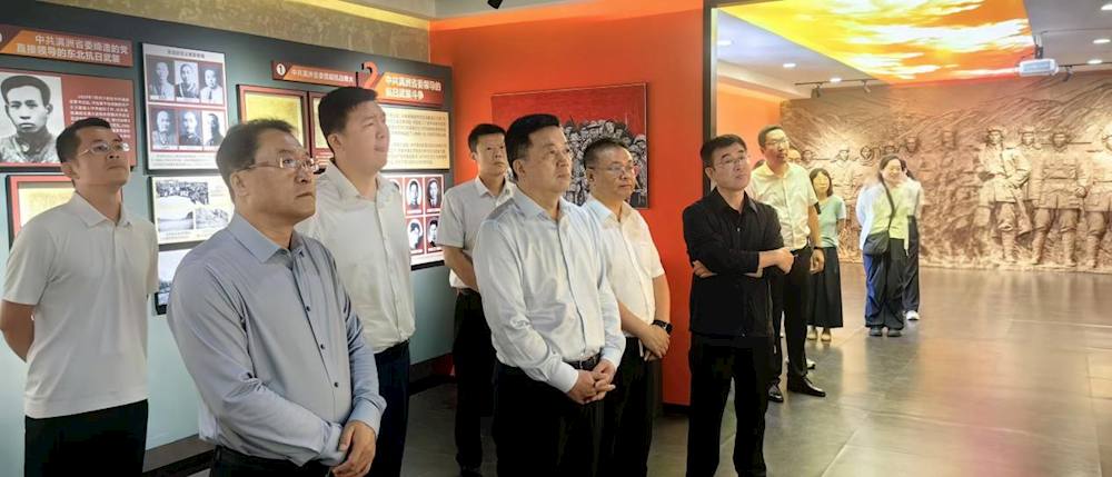 市人大常委会组织驻溪省代表小组联组专题视察红色文化保护传承工作